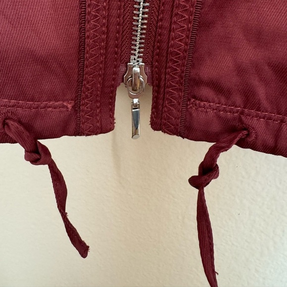 NWT WHITE HOUSE BLACK MARKET Utility Jacket Maroon Brandied Cherry Size 00 XXS - Picture 8 of 10